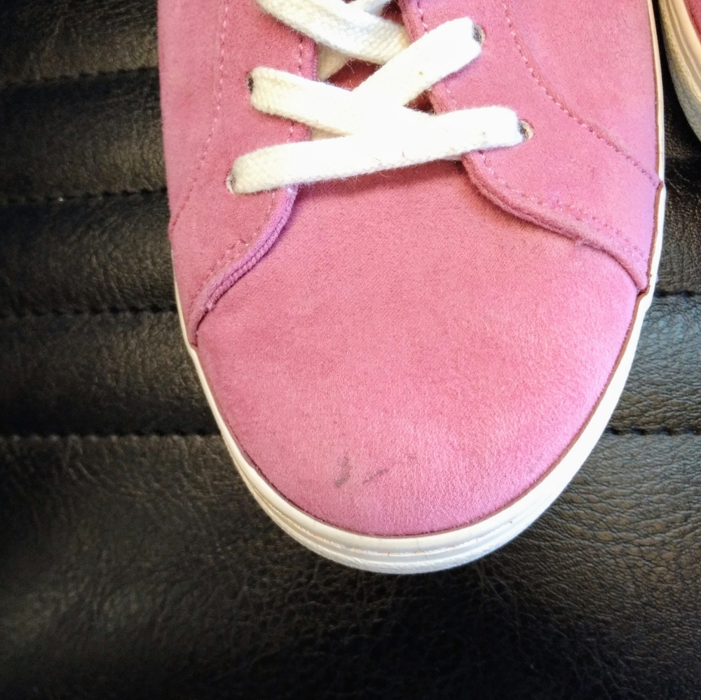 Pink Suede Shoes - Picture 8 of 8